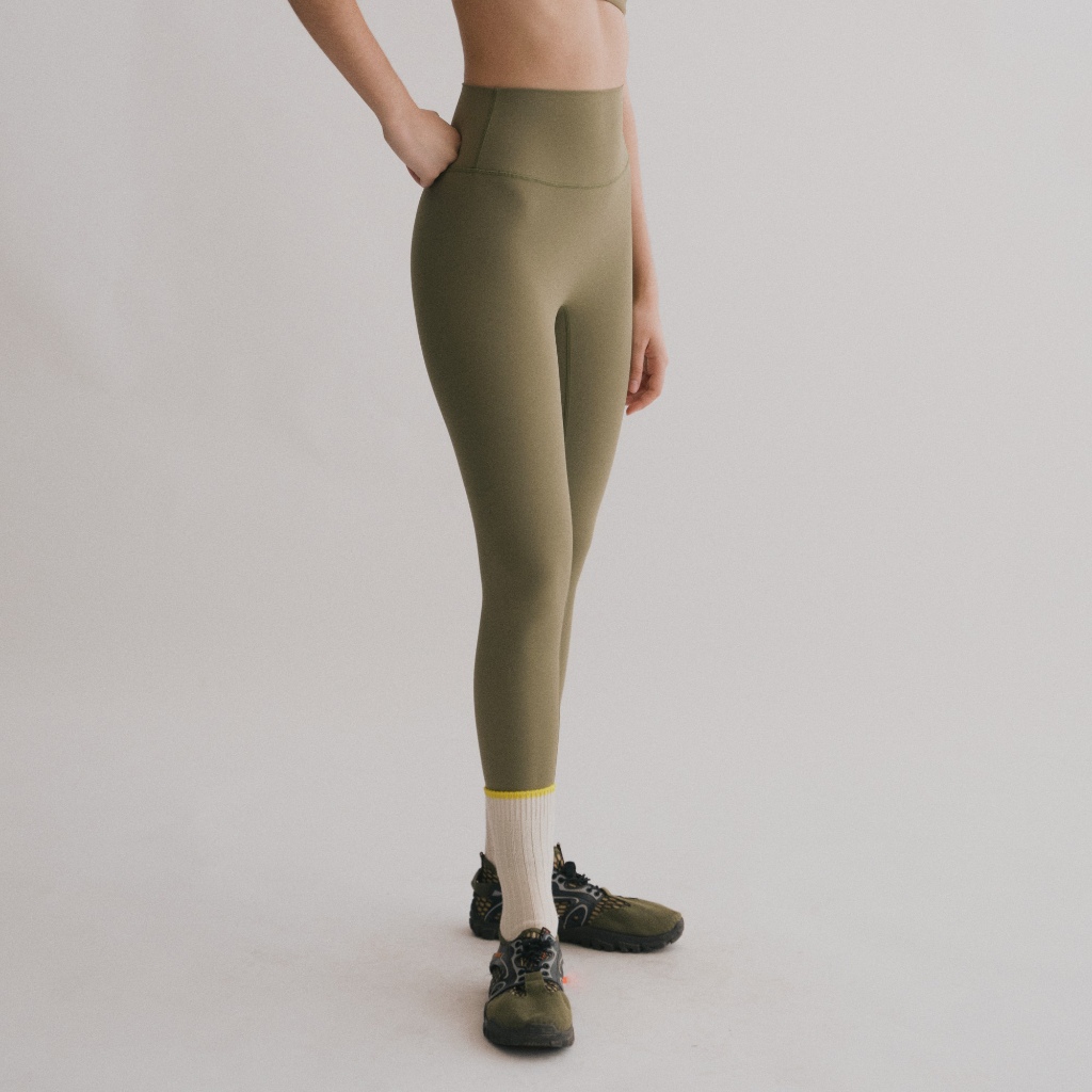 Smooth Airflex Leggings (กางเกงออกกำลังกาย)