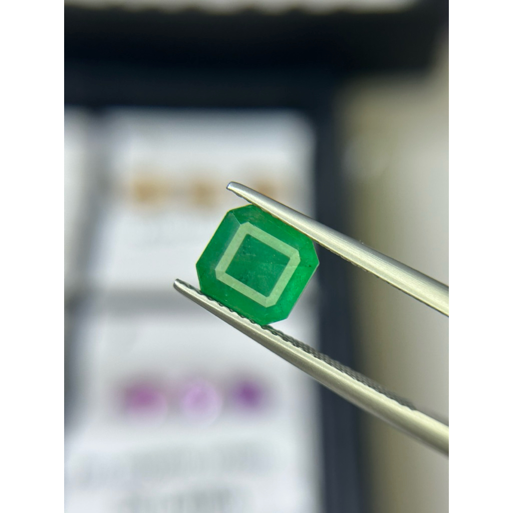 Emerald : Zambia 2.60 ct.