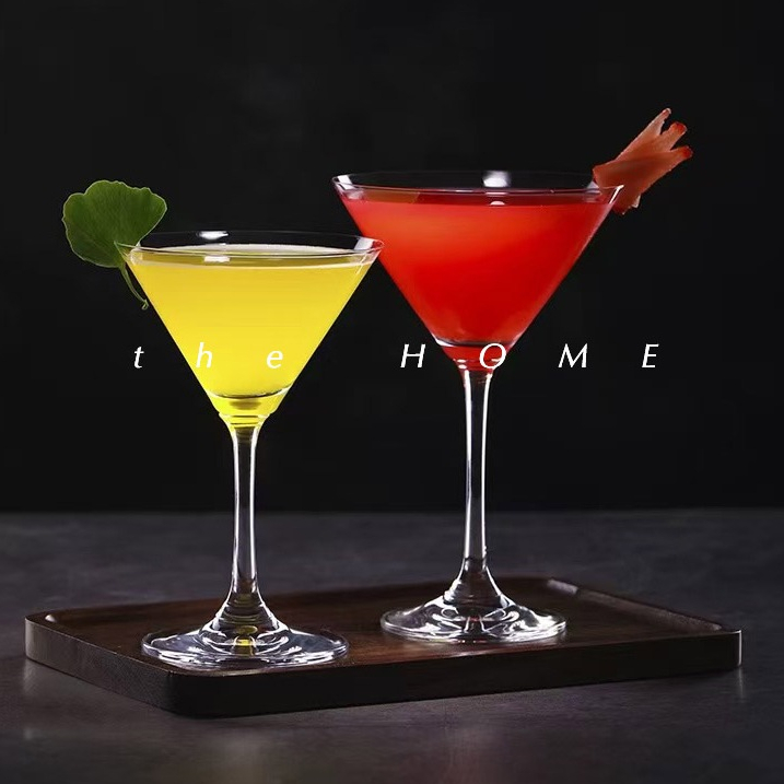 【พร้อมส่งในไทย】Martini glass แก้วค็อกเทลทรงาสูง  แก้วมาร์ตินี่ Cocktail 200ML/250ML