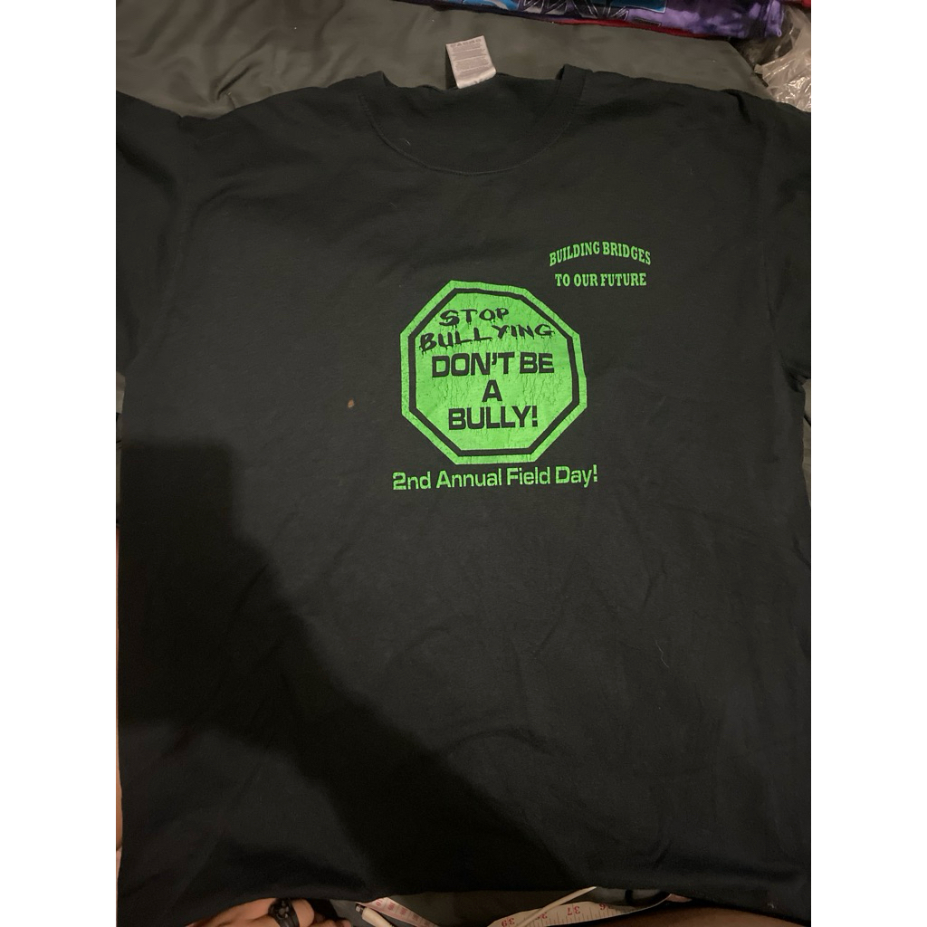 เสื้อStop bull ying don’t be a bully ไซส์xl