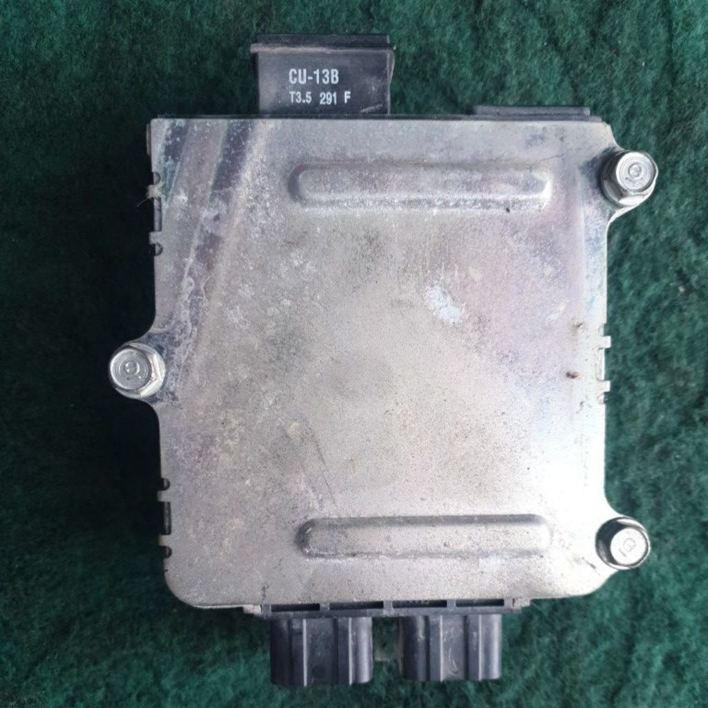 กล่องไฟ PCX150( ตัวกุญแจ)ตัวหลอดไฟธรรมดาปี2013-2015รหัสCU13B