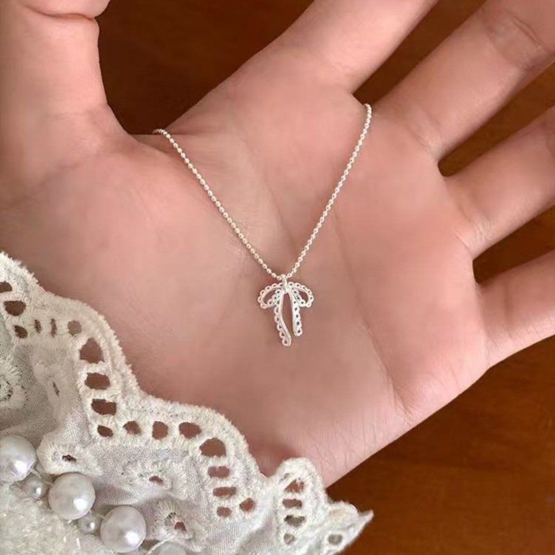 สร้อยคอ925 ลายโบว์ลูกไม้สุดฮิต! ใส่แล้วหน้าเด็ก ลุคหวานละมุน แมทช์กับชุดไหนก็สวย AC08 Mellow