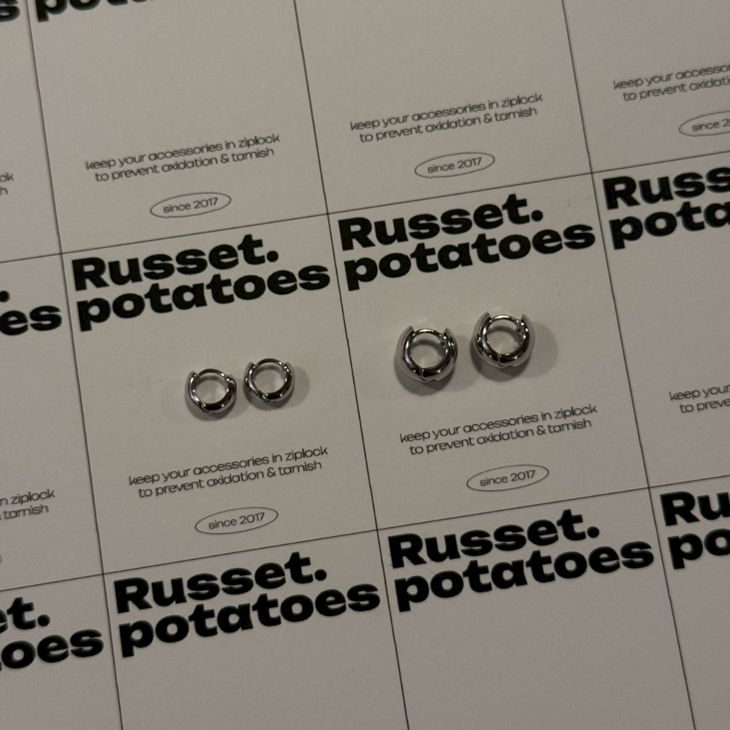 seoul collection ss25 petite hoops ต่างหูห่วงขนาดเล็ก