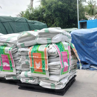 กระสอบใหม่คละลาย 30 กิโล (แพ็คละ 50 ใบ)(มือ1)ใหม่ คละแบบ กระสอบใหม่ระบายอากาศดี พิมพ์ลายด้านเดียว