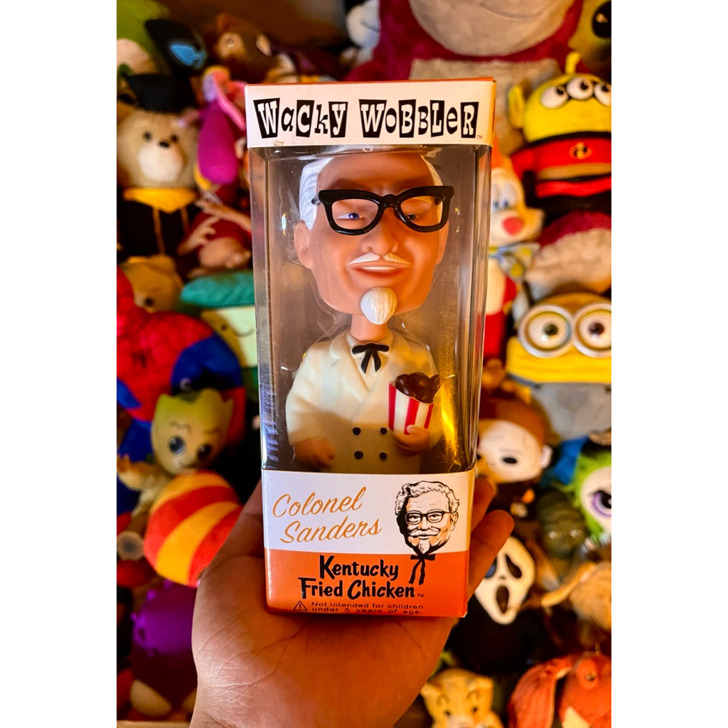 ผู้พันแซนเดอส์ ( KFC ) งานกล่องสวย ปี 2001‘s ส่งไวจากไทย