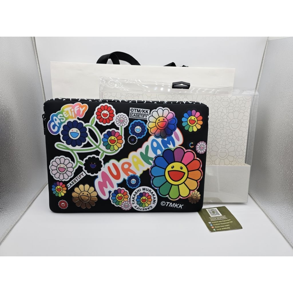 New Casetify x Murakami laptop sleeve (large) 16" ลายเหมือนแปะสติ๊กเกอร์ น่ารักมาก มือ1ของแท้💯 พร้อม