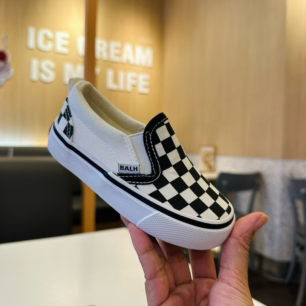 พร้อมส่ง รองเท้าผ้าใบเด็ก แนว สตรีท วินเทจ น้ำหนักเบา ส่วมใส่สบาย