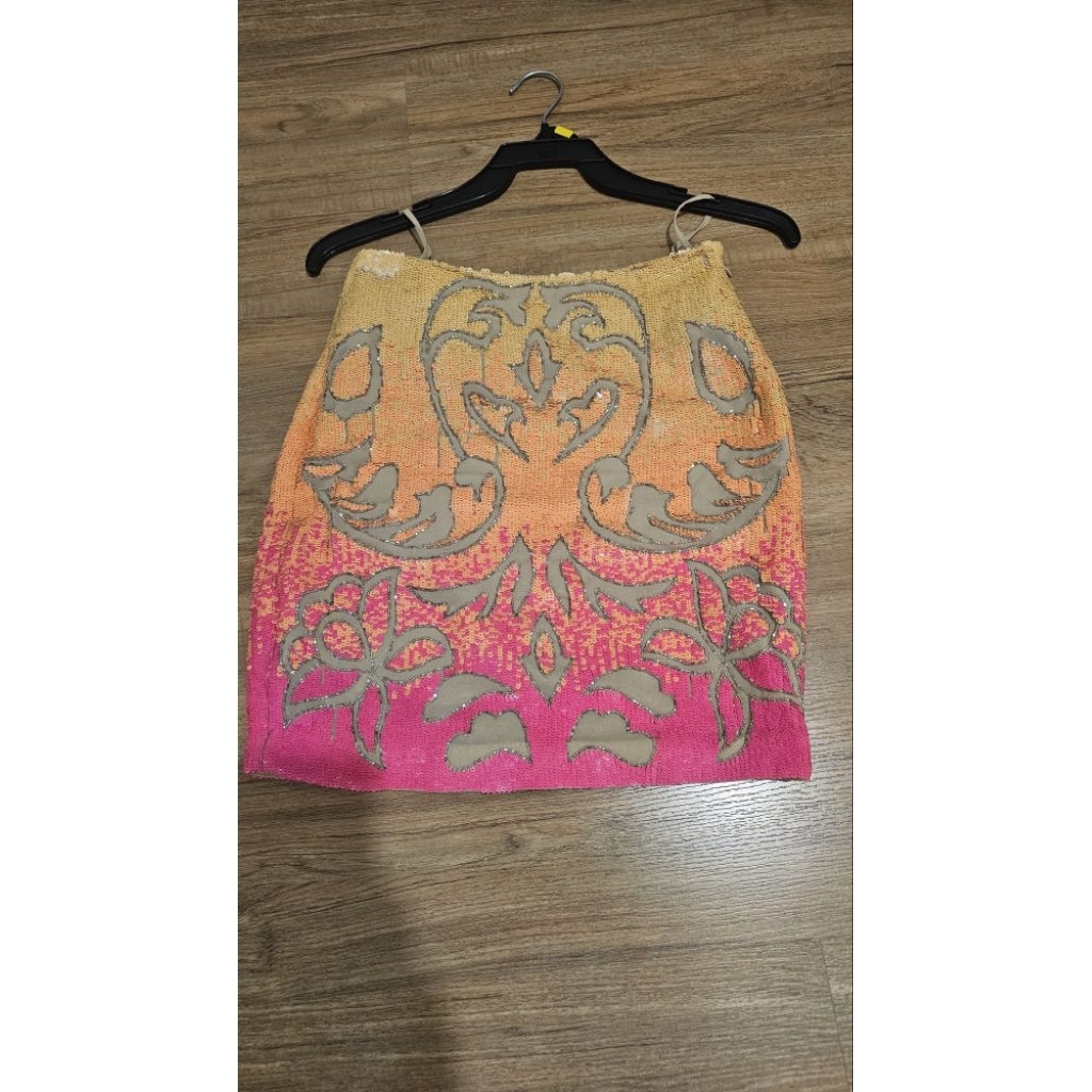 กระโปรงปักเลื่อม Needle &Thread