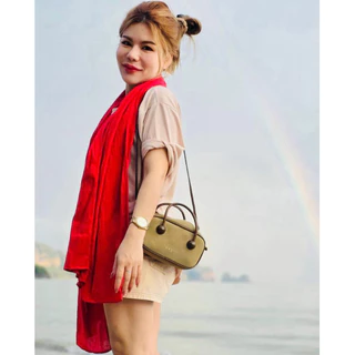 ผ้าดำ/แดง มีโลโก้ ม้วนริม เอโพดำ เขนาด 75x180 cm