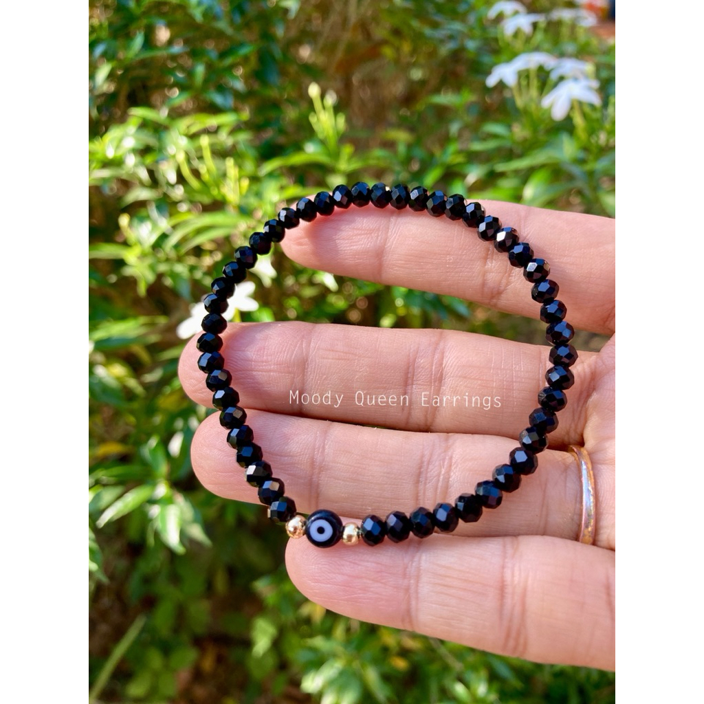 สร้อยข้อมือ Evil eye🧿ลูกปัดดำคริสตัล (3มิล) สัญลักษณ์แห่งความโชคดี (ยางยืด 17.5 ซม) ไม่มีปรับให้เล็กลง พร้อมส่ง
