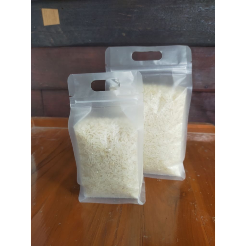 ข้าวหอมสยาม2 (สีไม่ขัดขาว) เก็บเกี่ยวเดือนพฤศจิกายน2568 ข้าวหอมสุขใจ Sukjai Rice