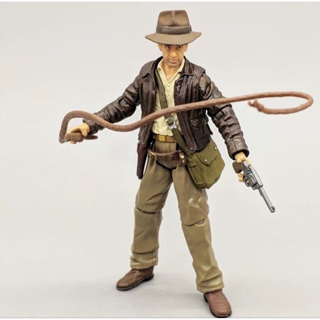 โมเดลอินเดียน่าโจนส์ สวยๆมีจุดขยับ ความสูง 3.75 นิ้ว