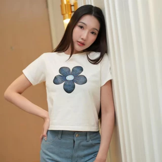 Jean Crop Top เสื้อยืดพิมพ์ลายยีนส์ ลายการ์ตูน แฟชั่นวัยรุ่น genZ ผ้าคอตตอน cotton ใส่เที่ยว ใส่ทำงาน