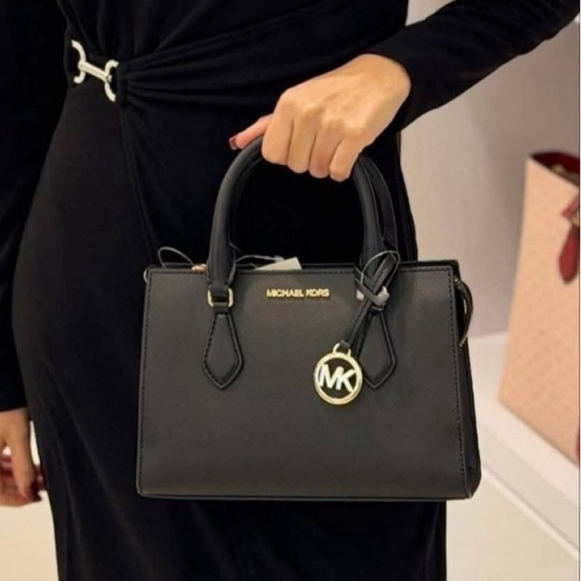✴️แท้ 💯% Mk Sheila Small Satchel Crossbody Bag