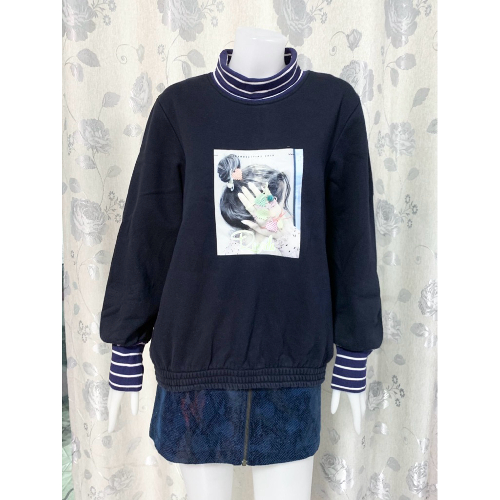 (SWY583)  เสื้อสเวตเชิ้ต คอเต่า สีกรม อก 46“ (ยืดได้ถึง 55”) ⭐️มือสองค่ะ⭐️