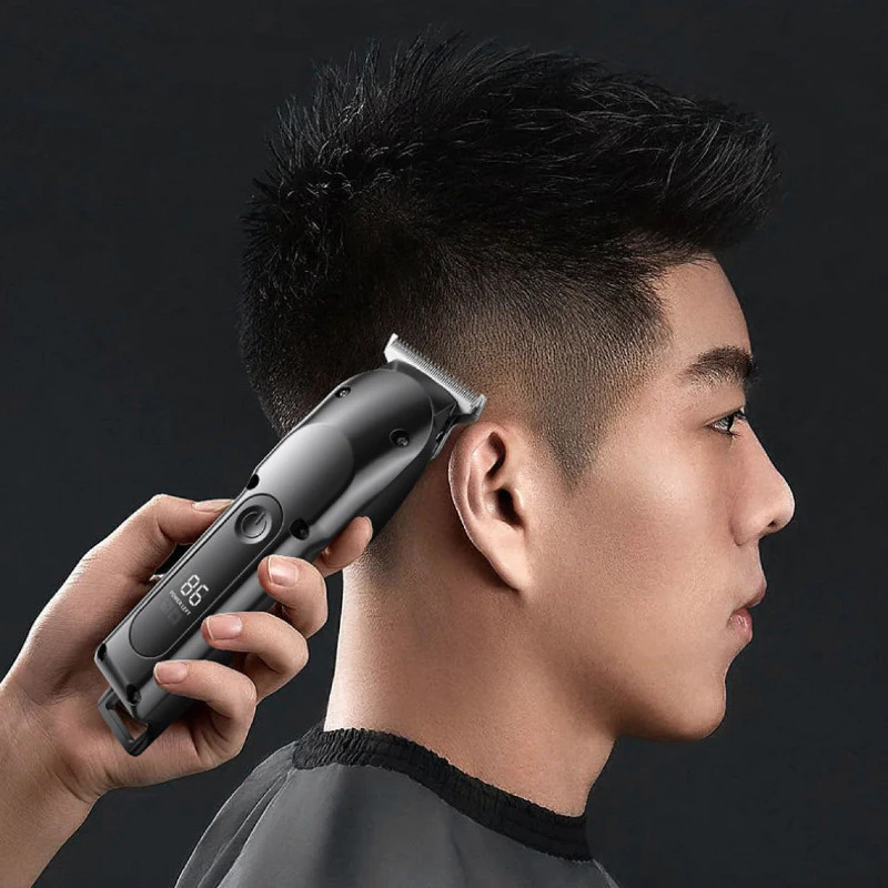 🔥รับประกัน 10 ปี🔥 ปัตตาเลี่ยนไร้สาย ใบตัดไทเทเนียม คมพิเศษ LED อัจฉริยะ ตัดผมไฟฟ้า ที่ตัดผมผู้ชาย  ปัตตาเลี่ยน - รูปที่ 5