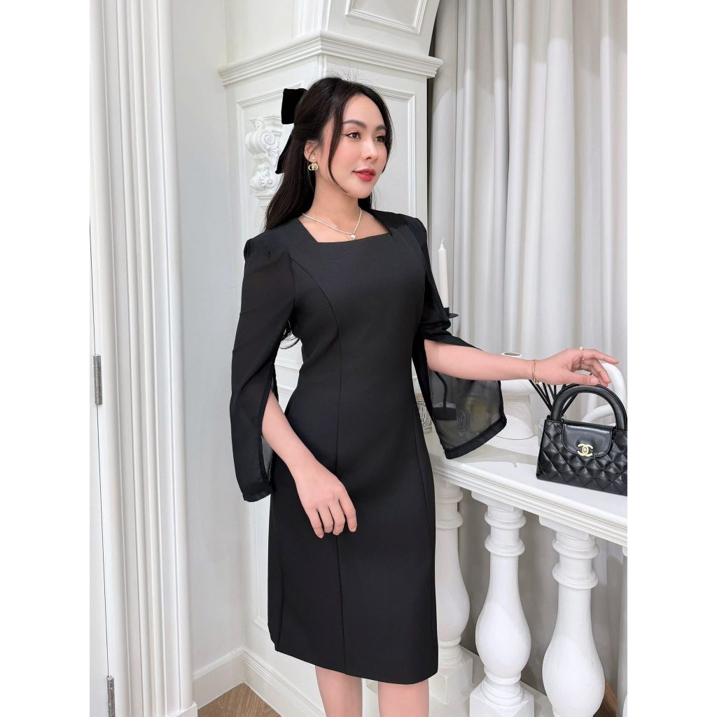 Thealner-AN146 (เดรสดำคอเหลี่ยมแขนยาว)