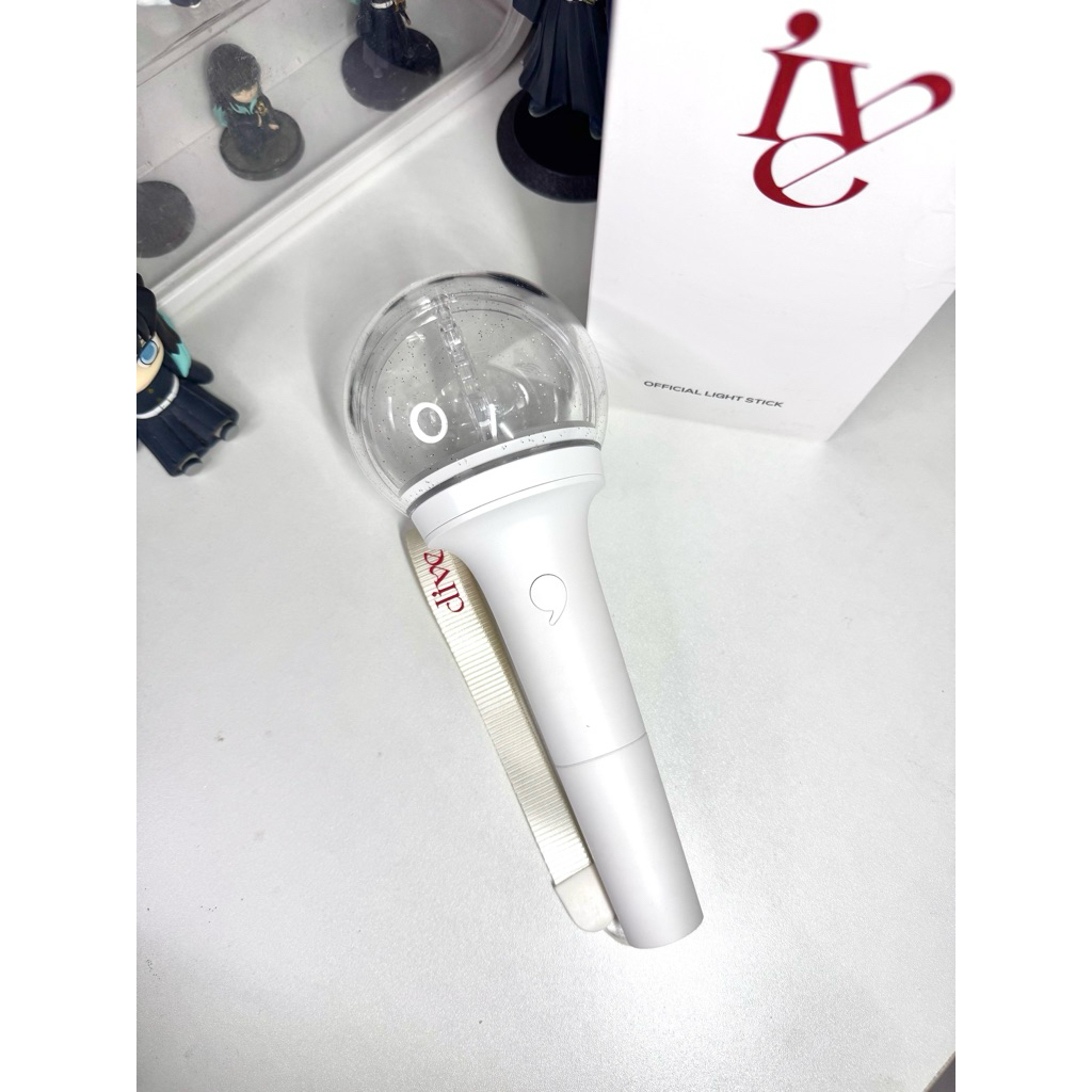 แท่งไฟ IVE OFFICIAL LIGHT STICK V.1 มือสอง