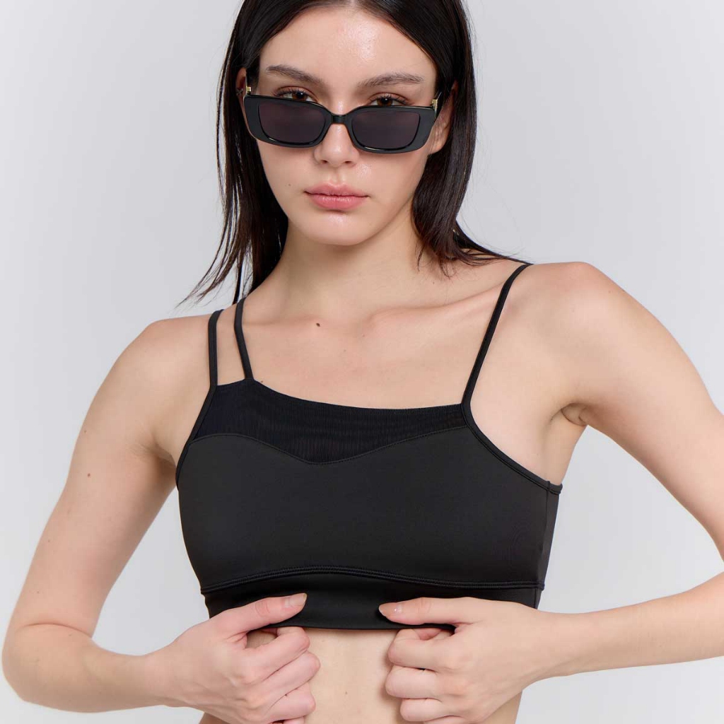 UNBOUND ASYNC LINE STRAP SPORT BRA > BLACK สปอร์ตบราสีดำ — صورة 3