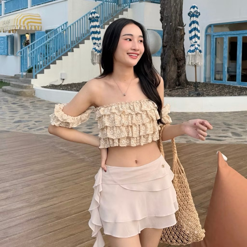 เสื้อปาดไหล่ Nicharis สี cream