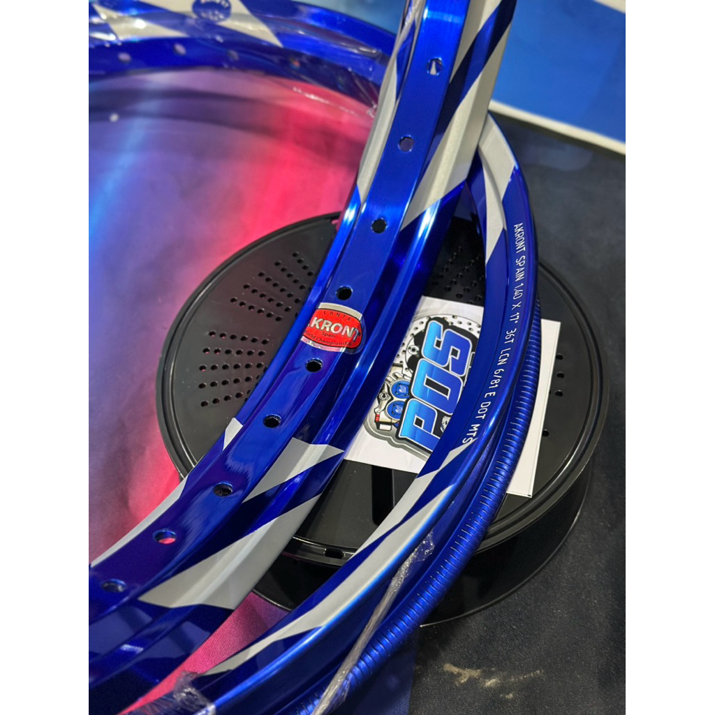 วงล้อ Akront ทรงA สีมันเงา ตัวกัดCnc Akront ตัวTop พร้อมจัดส่ง 1.40x17 คู่ สายฟ้า ทูโทน พร้อมส่ง