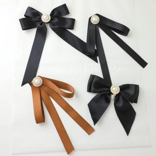 Danmugi Studio - ริบบิ้น Brooch ดีไซน์ โบว์ ตกแต่งด้วย Pearl สำหรับเสริมสไตล์ของคุณ งานประณีต