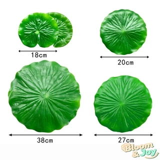 ใบบัวเทียม มีหลายขนาด เหมาะสำหรับใช้เป็นรองจานและภาชนะใส่อาหารในร้านอาหาร คาเฟ่ และตกแต่งมุมถ่ายรูป