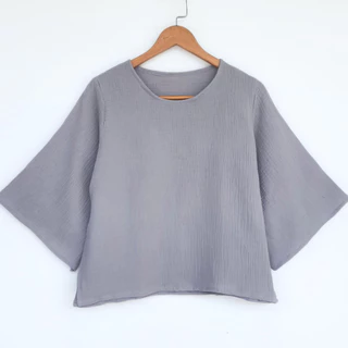 เสื้อคอกลมแขนสามส่วน ผ้าสาลู 2ชั้นอัดย่นลายวาฟเฟิล