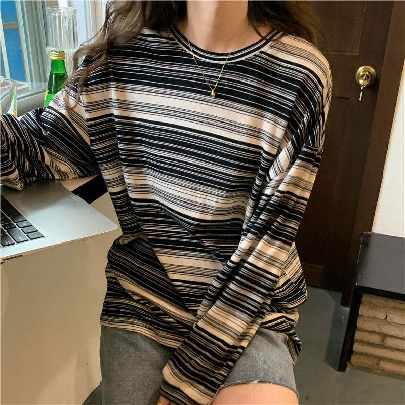 พร้อมส่งในไทย** เสื้อแขนยาวไหมพรม สำหรับใส่ลำลอง ลายทาง ผ้านิ่ม Y300