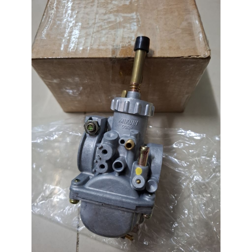 คาร์บูเรเตอร์ Yamaha YL2-YL2C-YL2GF-YL2G-YL2GM-YB100 แบบปากใหญ่ ของแท้ญี่ปุ่น MIC Mikuni Japan สภาพส