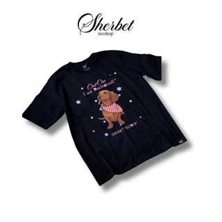 sherbet.teeshop เสื้อยืดโอเวอร์ไซส์ ลาย oui oui,i am Dachshu…