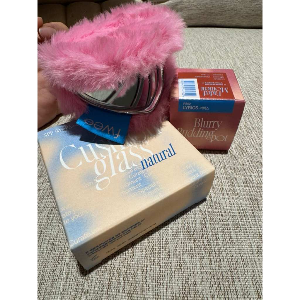 [fwee] Glass Cushion + Blurry Pot ใหม่ในซีล แท้💯 แถมกระจกซูม