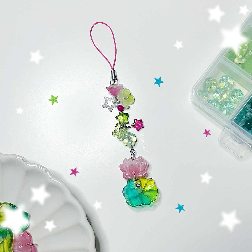💖ที่ห้อยโทรศัพท์ดอกบัว สายห้อยโทรศัพท์ลูกปัด ที่ห้อยพวงกุญแจ l Handmade Phone Charm