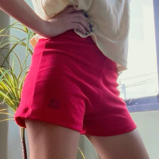กางเกงขาสั้น เอวสูง ปักลาย 🌞 the sunshine day shorts - efo.club