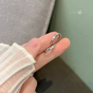 GLAMOR✨ต่างหูเงินแท้ Aura Hoop ต่างหูทรงเรขาคณิตประดับเพชรแวววาว ประดับเพชร เงินแท้925 ต่างหูผู้หญิง