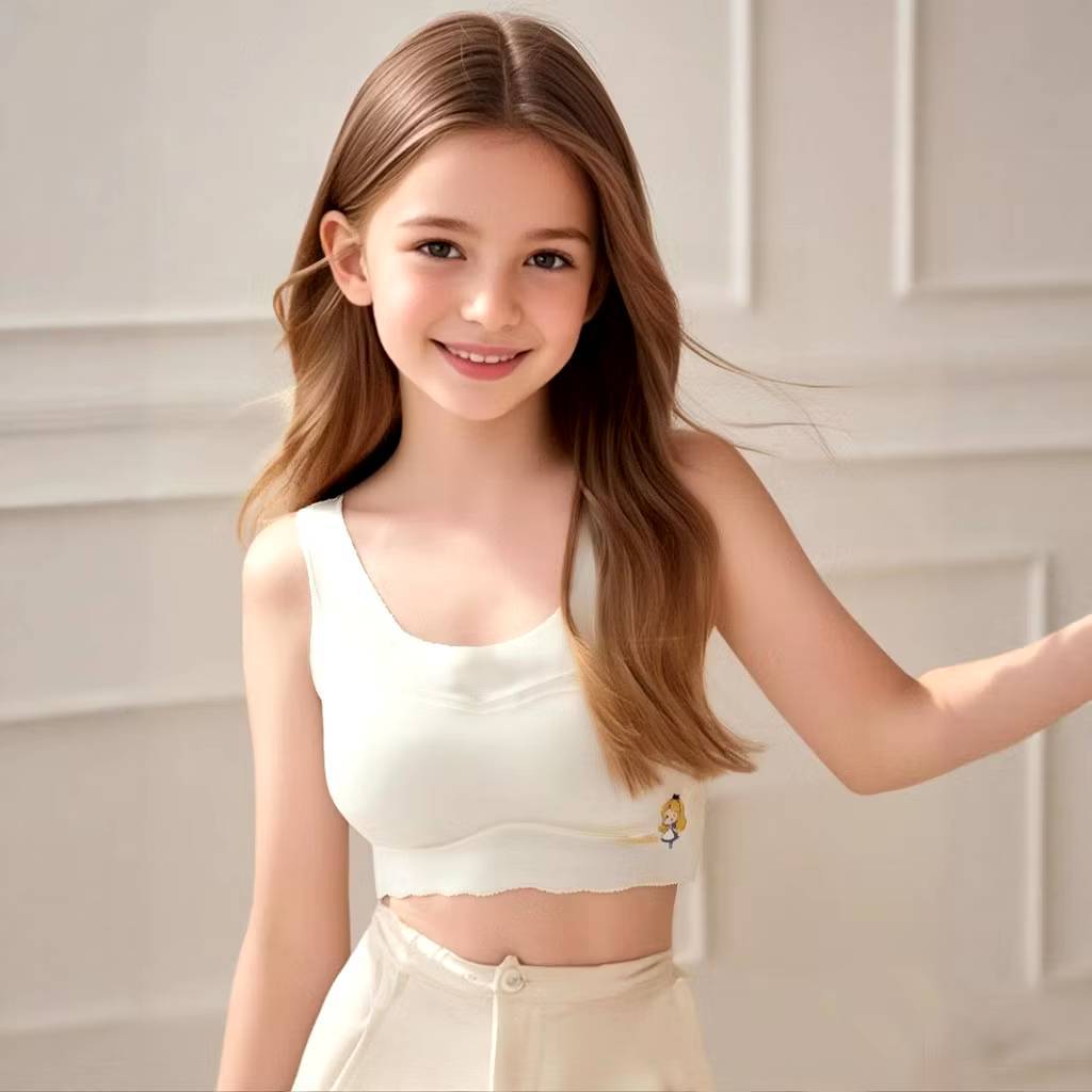 [Y D]🔥พร้อมส่ง🔥เสื้อซับในเด็กผู้หญิง แบบสวม ฟองน้ำเย็บติด สำหรับเด็กนักเรียน เด็กวัยรุ่น #4510