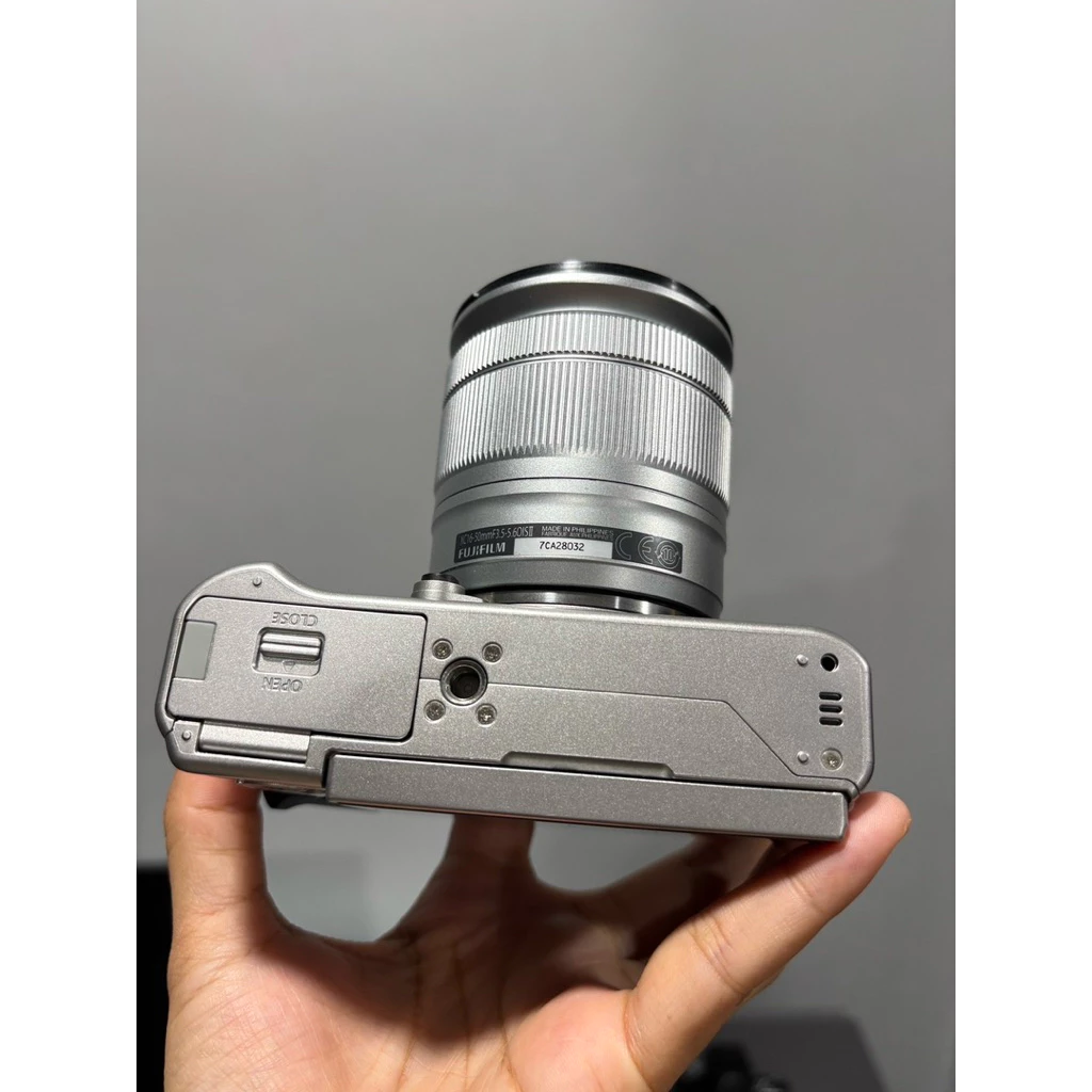 fuji xa10 พร้อมเลนส์ 15-45