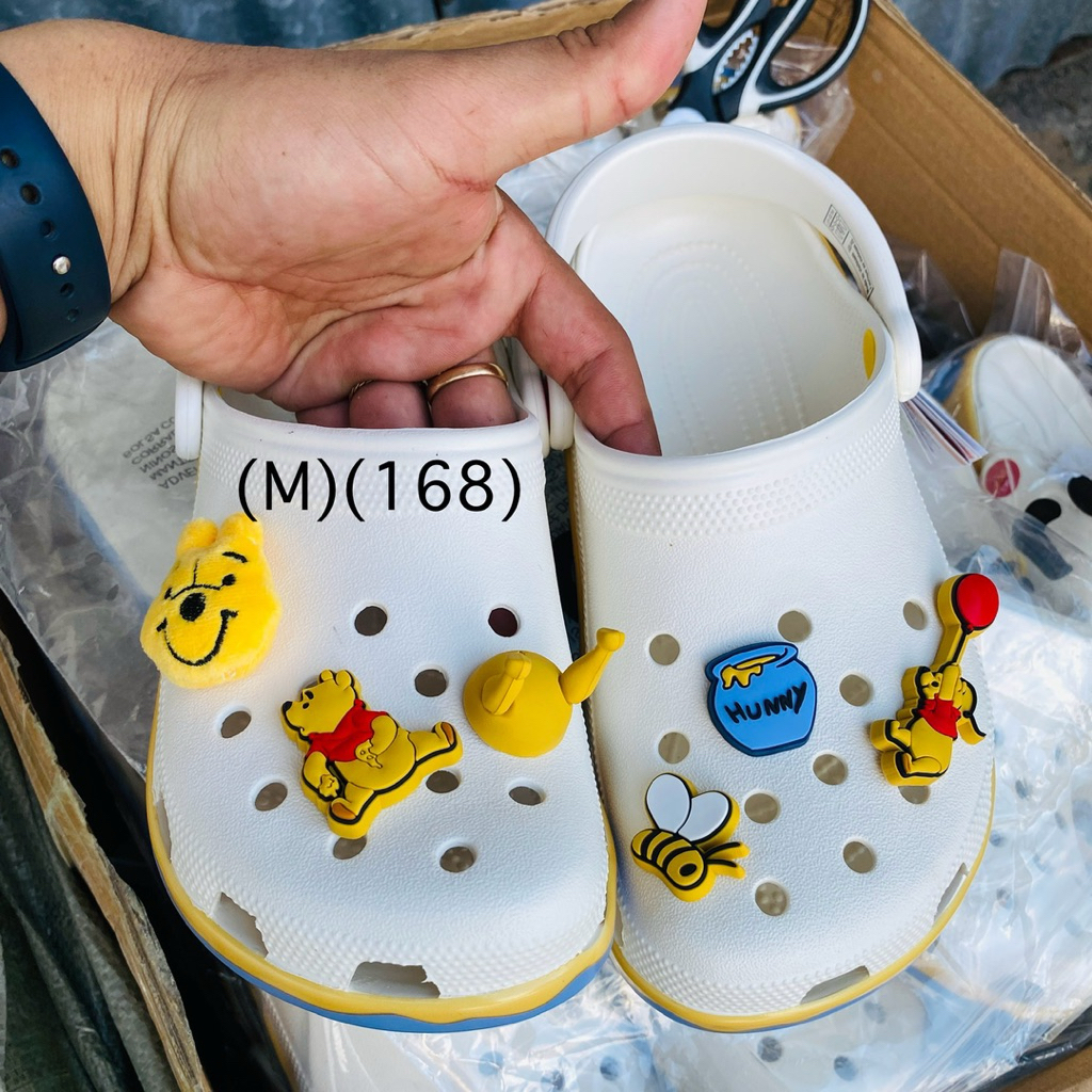 รองเท้าหลุยแบบหนา ใส่สบาย พร้อมจี้ตกแต่งลายน่ารักสดใส เหมาะสำหรับทั้งเด็กและผู้ใหญ่ น้ำหนัก