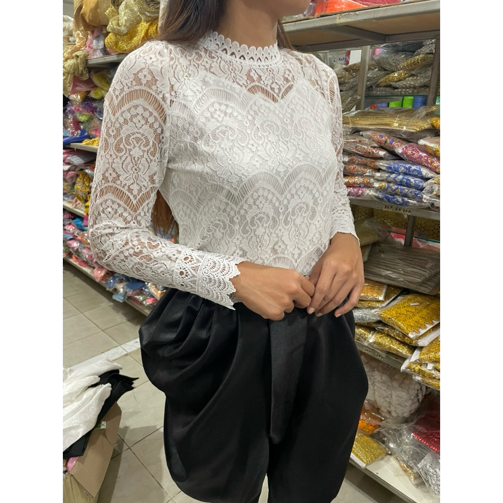 เสื้อลูกไม้สีขาว อก32-44นิ้ว ลูกไม้ยืด พร้อมส่ง