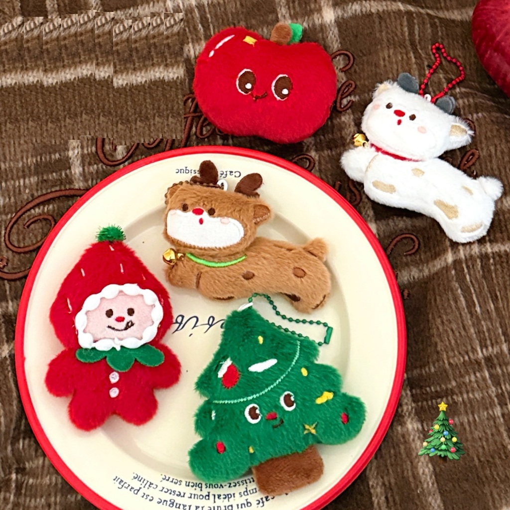พร้อมส่ง  C014 พวงกุญแจตุ๊กตาคริสต์มาส  Christmas จี้ห้อยกระเป๋าเป้ ของตกแต่งต้นคริสต์มาส เครื่องประดับ ตุ๊กตา ราคา ถูกที่สุด ดีลบีเคเค แกลเลอรีภาพที่ 4