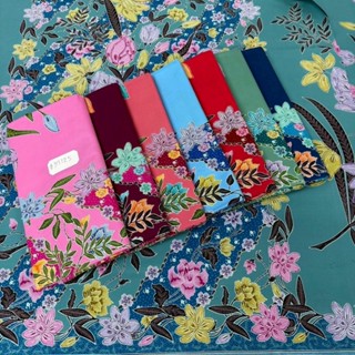 SOPHIA ผ้าถุงสตรี ลายปาเต๊ะ ตรา PUTRI SOLO (เย็บสำเร็จ) ผ้าน…