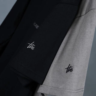 URTHE - เสื้อยืด Oversize รุ่น THE MIDDLE