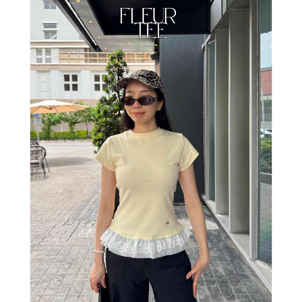 UIUI เสื้อยืดชายระบายสีเหลือง