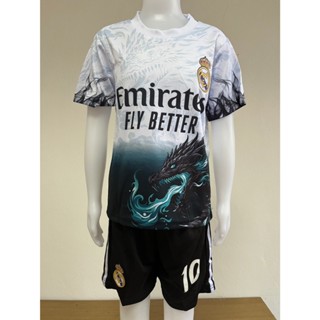 ชุดวอร์มสำหรับเด็กของเรอัลมาดริด รุ่นล่าสุดสำหรับฤดูกาล 2025…