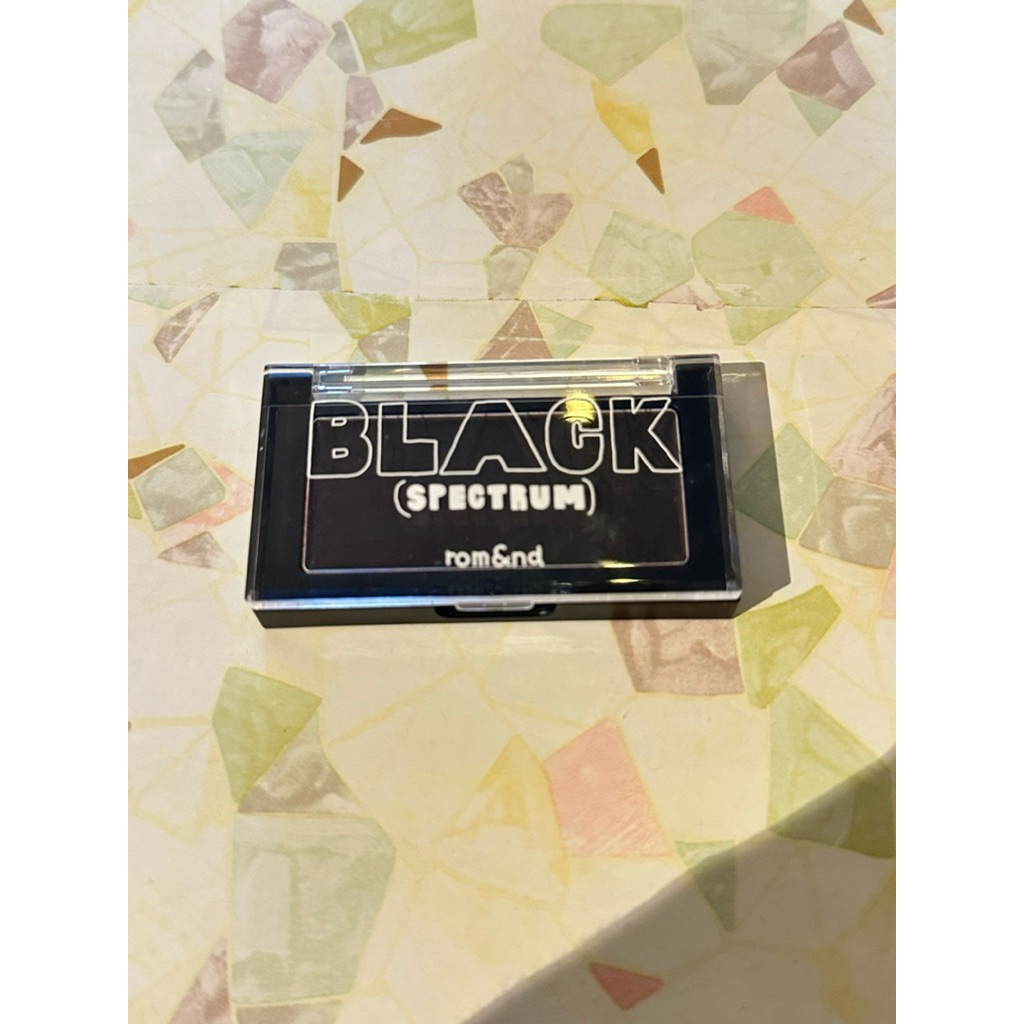 Rom nd บลัชออนสีดำ เปลี่ยนสีตามค่า PH