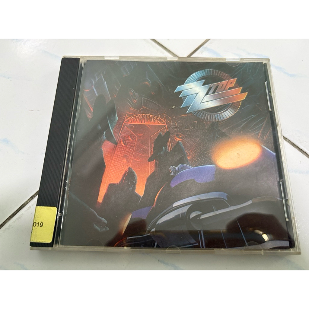CD : ZZ TOP - RECYCLER.
