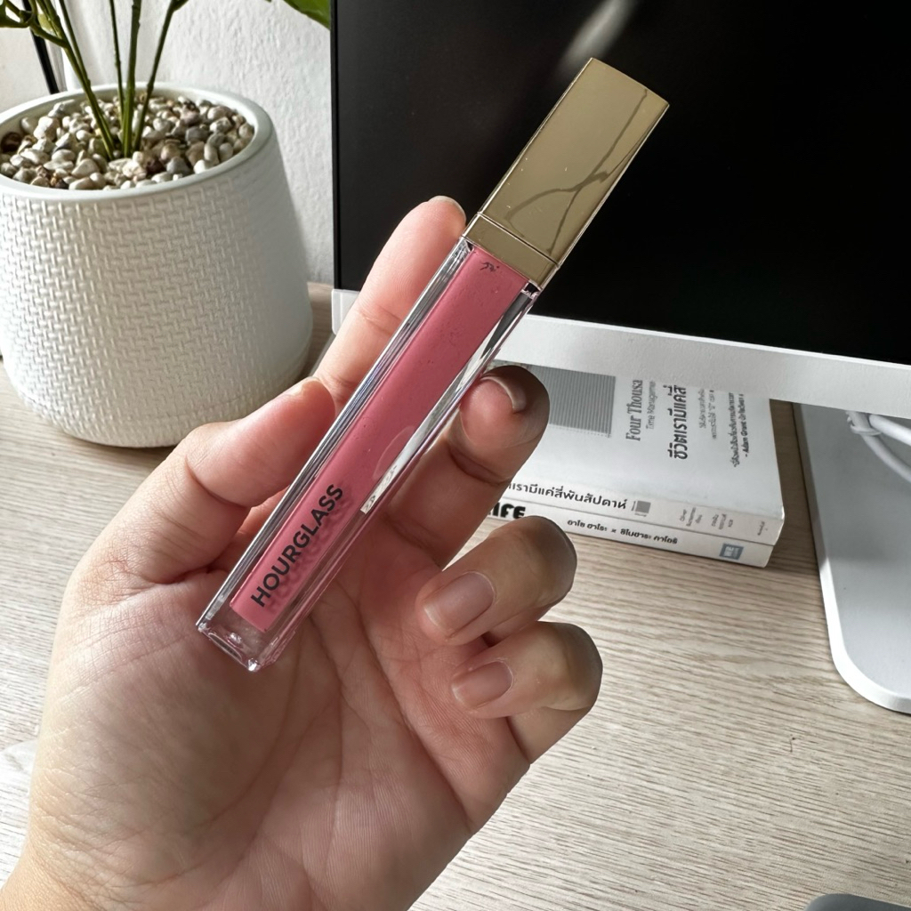 ลิปกลอส ลิปสติก HOURGLASS Unreal High Shine Volumizing Lip Gloss สี Canvas 610