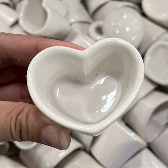 ถ้วยน้ำจิ้ม ถ้วยน้ำจิ้มรูปหัวใจ ถ้วยน้ำจิ้มสีขาว ทำจากเซรามิคเนื้อดี เข้าไมโครเวฟได้