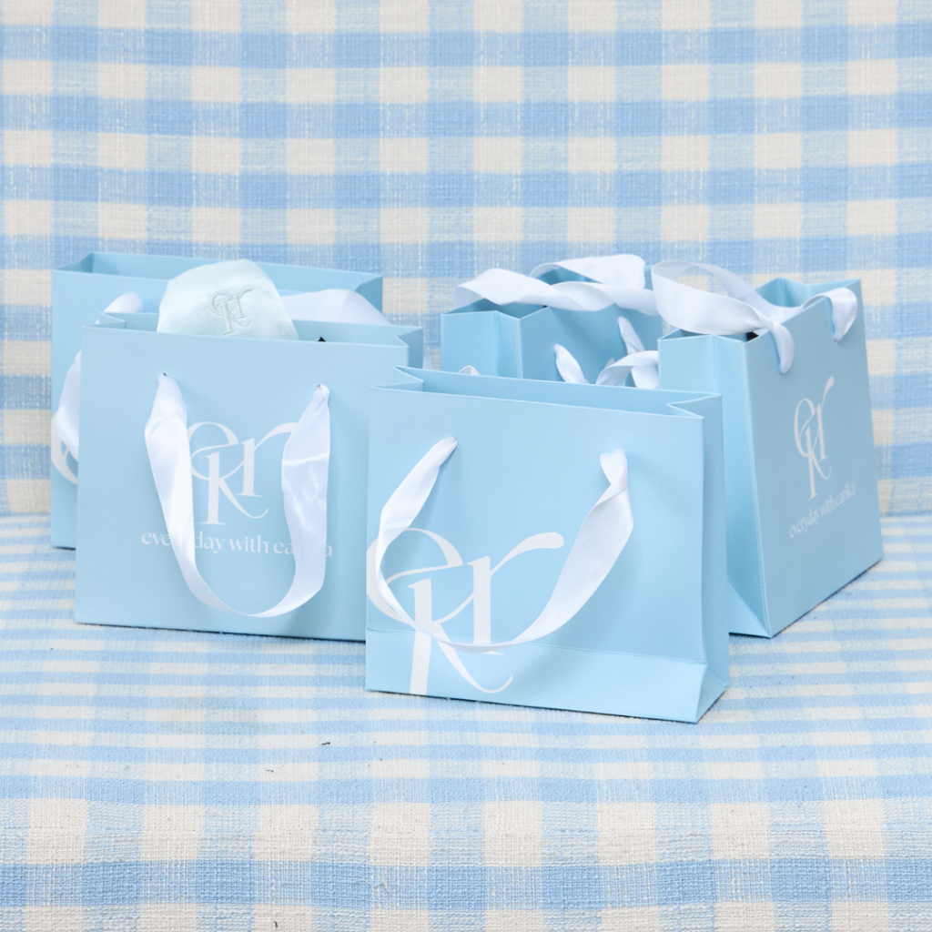 earika.earrings - earika mini paper bag ถุงกระดาษหูหิ้ว earika ขนาดเล็ก 14.5x5x13 cm