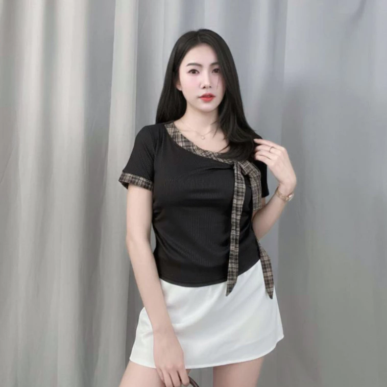 【การจัดส่งคลังสินค้าไทย】เสื้อยืดแขนสั้น เสื้อปาดไหล่ผู้หญิง เสื้อยืดสาวอ้วน สไตล์เกาหลี ดีไซน์สุดคลาสสิก ขนาด S-XL สำหรั